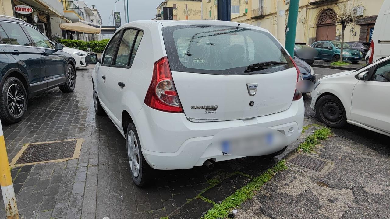 Dacia Sandero 1.4 8V GPL Lauréate 2010 USATO