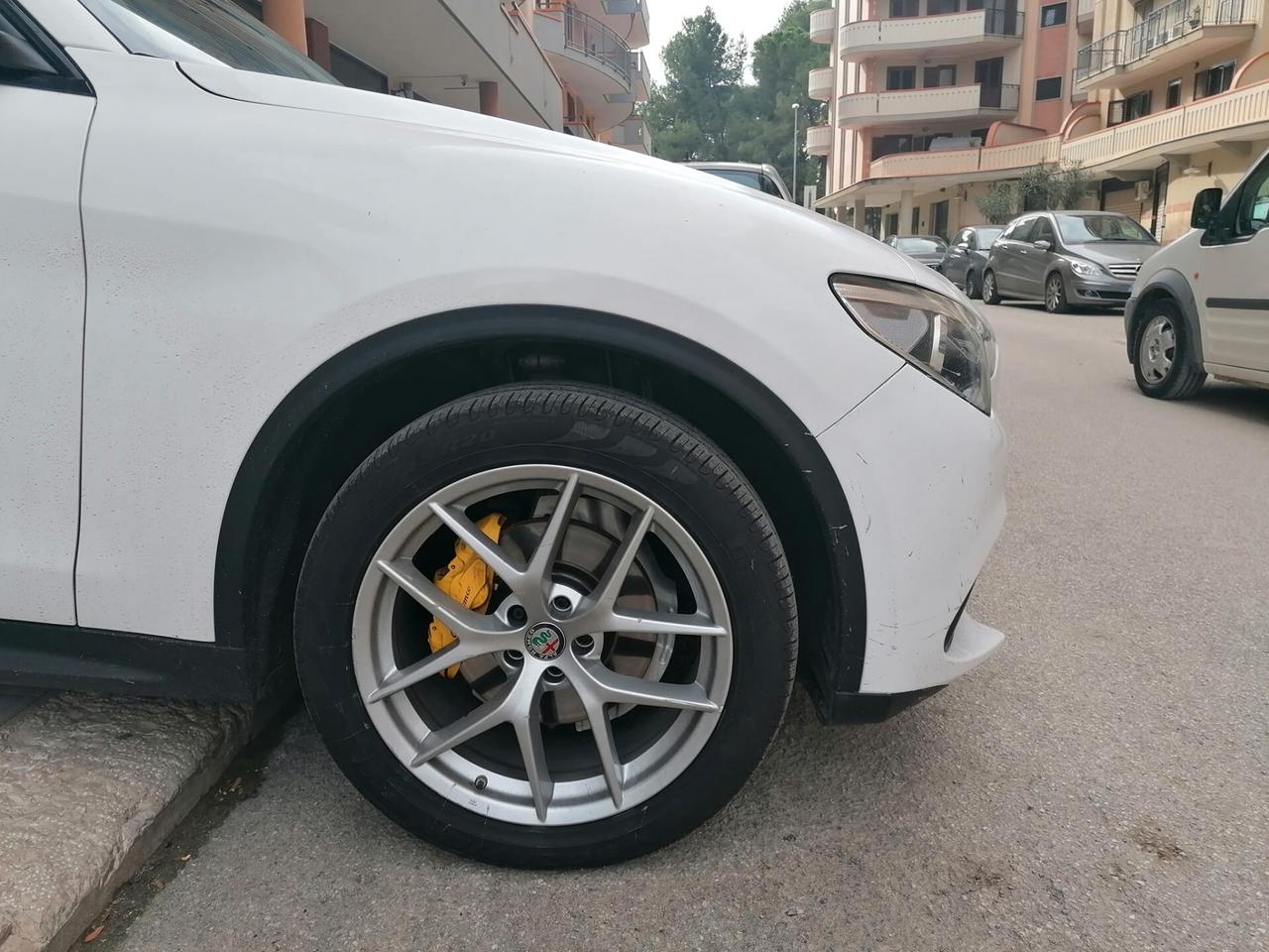 Alfa Romeo Stelvio 2.2 Turbodiesel 210 CV AT8 Q4 Executive TETTO NAVY PELLE H/K 20'