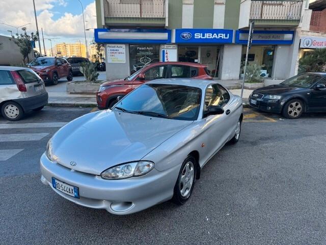 Hyundai Coupe 1.6i 16V cat FX