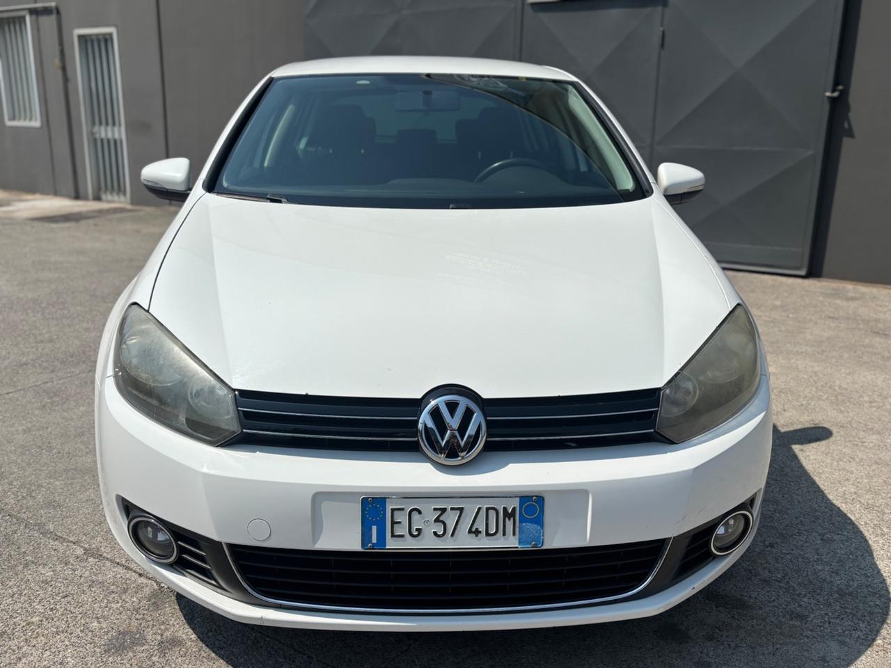 Volkswagen Golf 1.6 TDI CAMBIO AUTOMATICO ANNO 2011