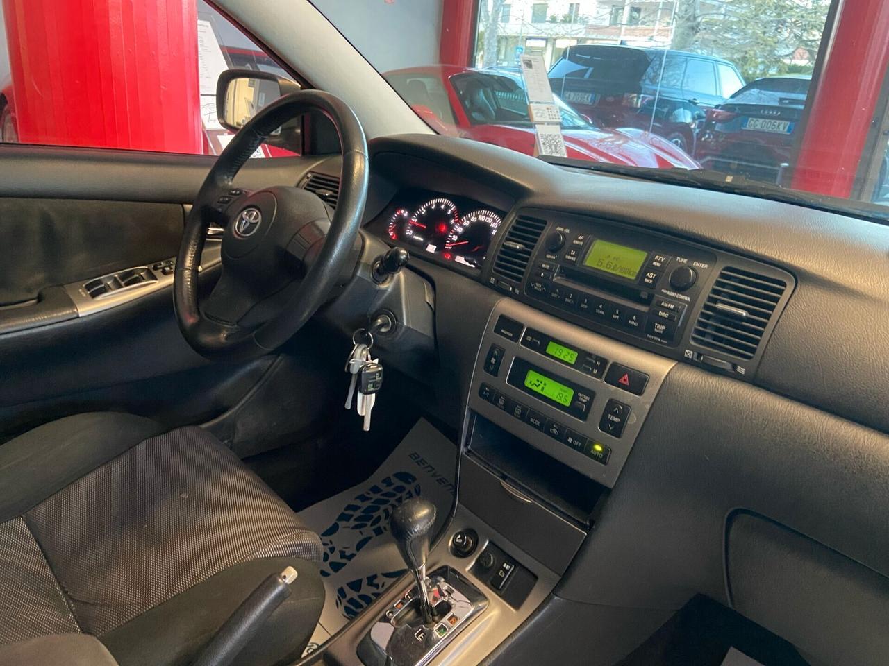 Toyota Corolla 1.4 D-4D M-MT 5 porte Sol ESP