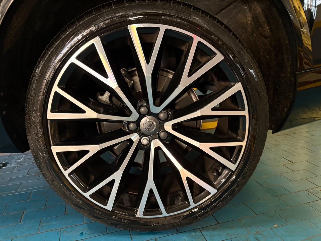 Volvo XC 90 XC90 B5 (d) AWD Geartronic Inscription