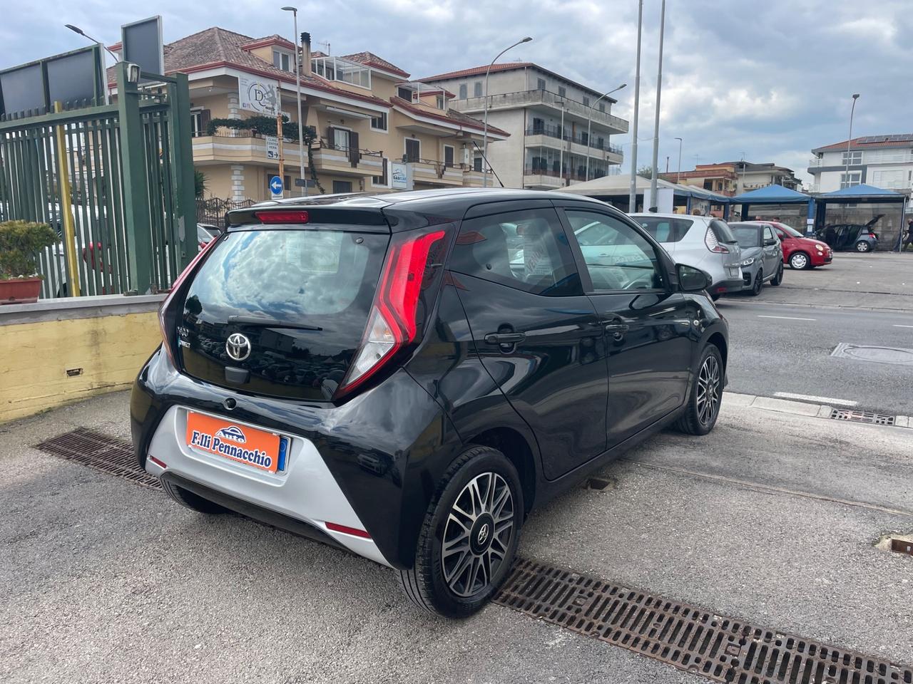 TOYOTA AYGO 1.0 BENZINA 72 (CV) 2020