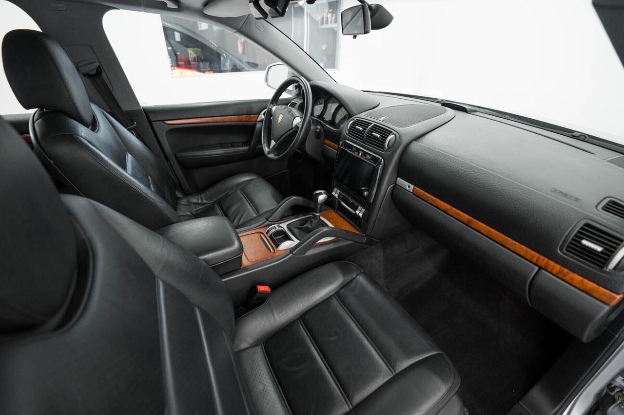 Porsche Cayenne 3.2 V6 --MANUALE--