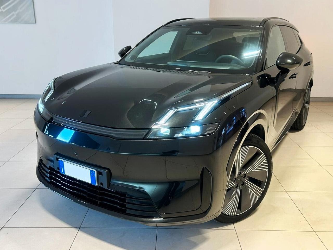 Lynk&co 08 PHEV More