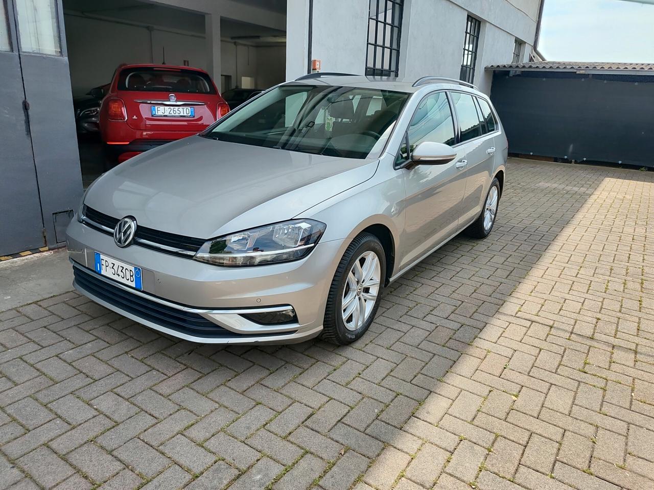 Volkswagen Golf Variant 1.6 TDI 115 CV DSG Business BlueMotion Tech.