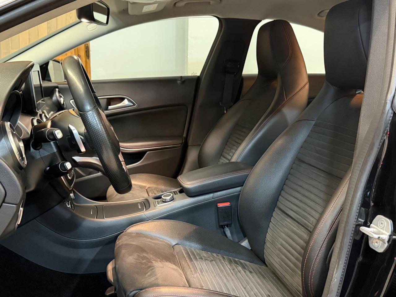 Mercedes-benz CLA 200 d 4Matic Automatic Premium AMG