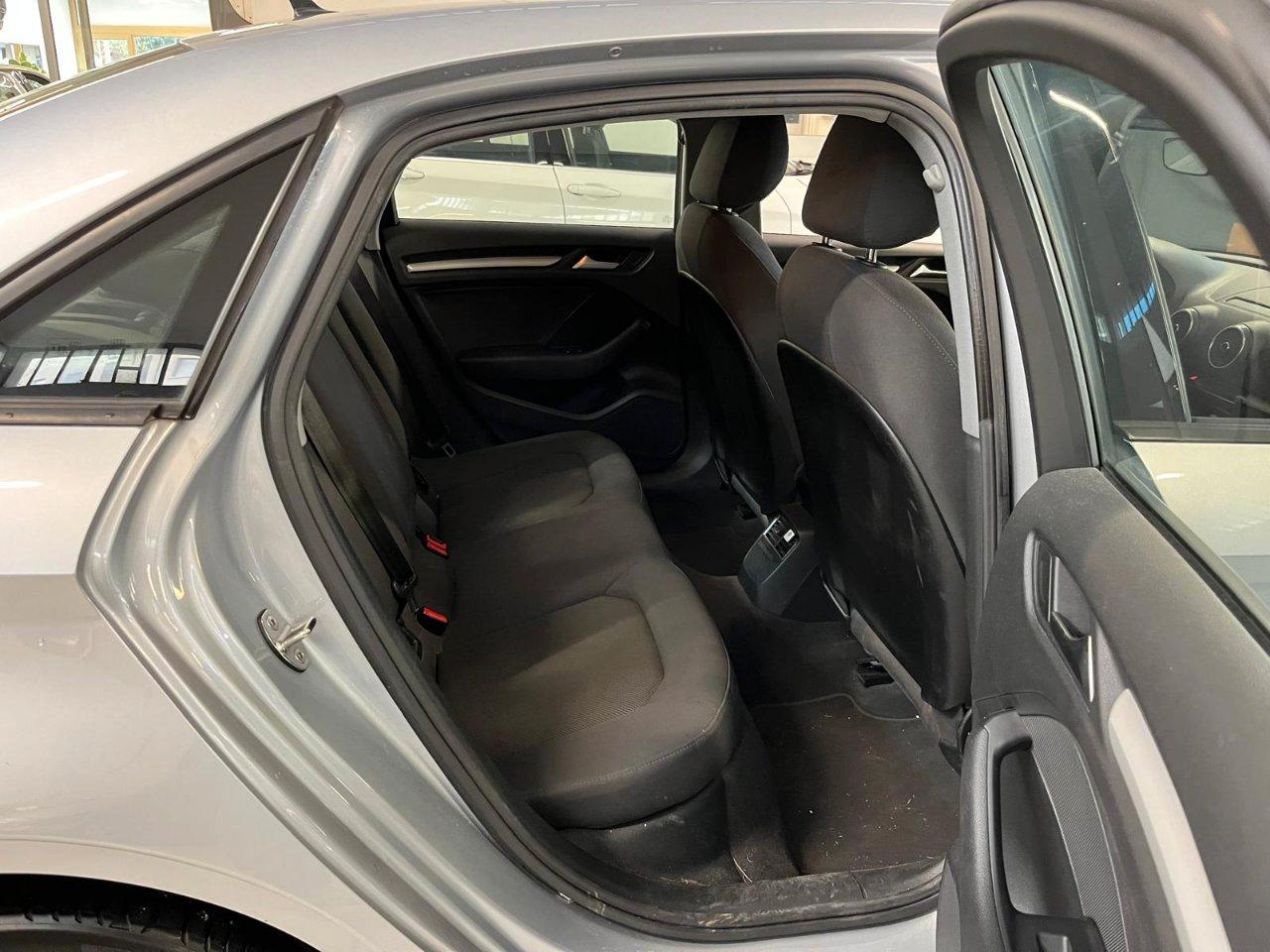 Audi A3 Sedan 1.6 tdi Sport 110cv