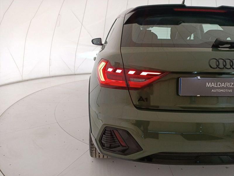 Audi A1 II 2022 Allstreet allstreet 30 1.0 tfsi Identity Contrast 116cv