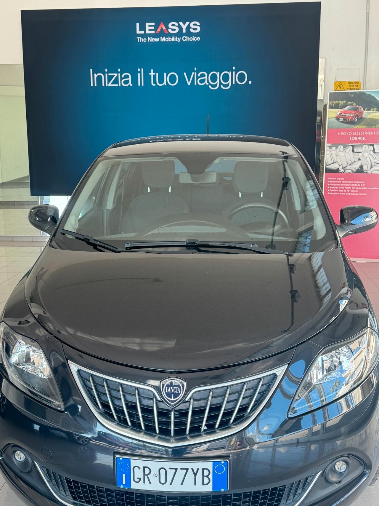LANCIA YPSILON FULL OPTIONAL