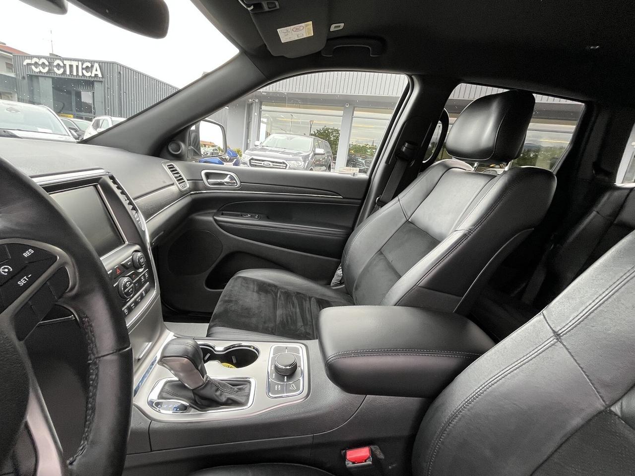 JEEE GRAND CHEROKEE 3000 TDI 4X4 AUT. NIGHT EAGLE