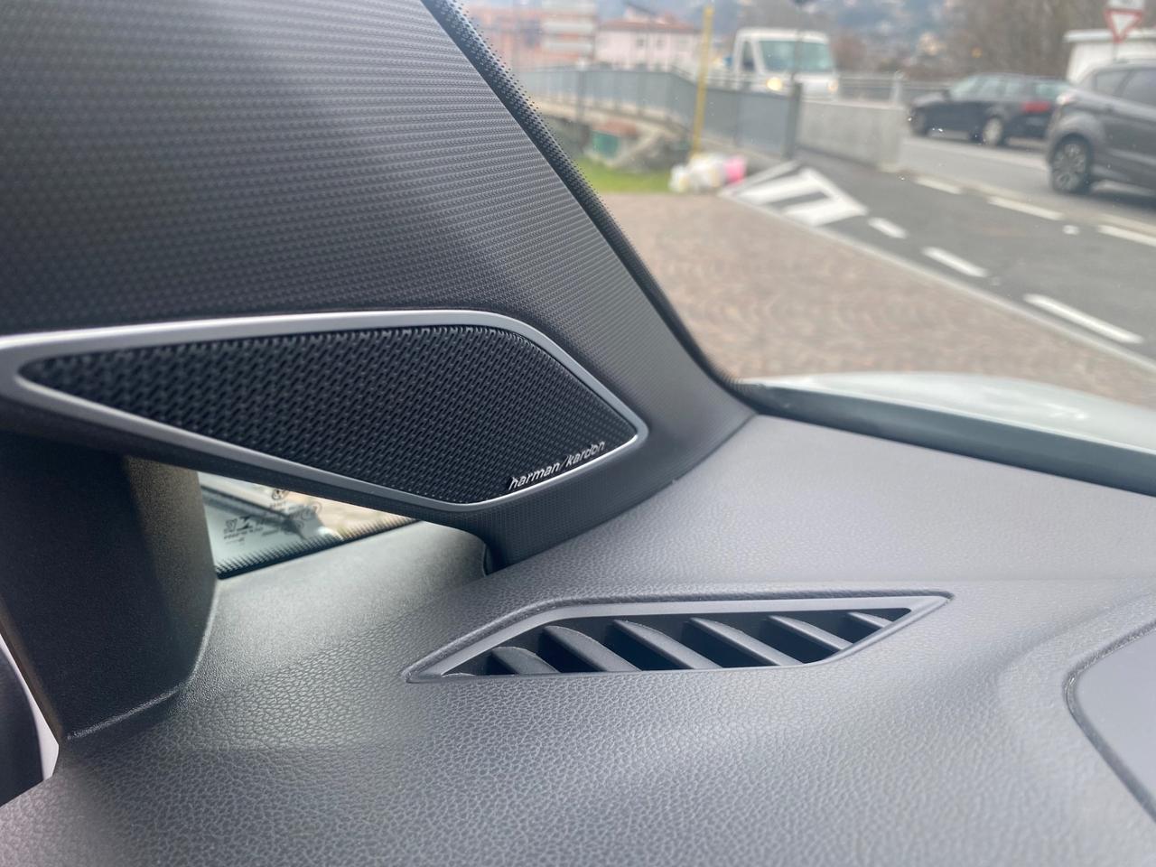 Volkswagen Golf 2.0 TSI DSG GTI TETTO/19”/DCC/IQ-LIGHT