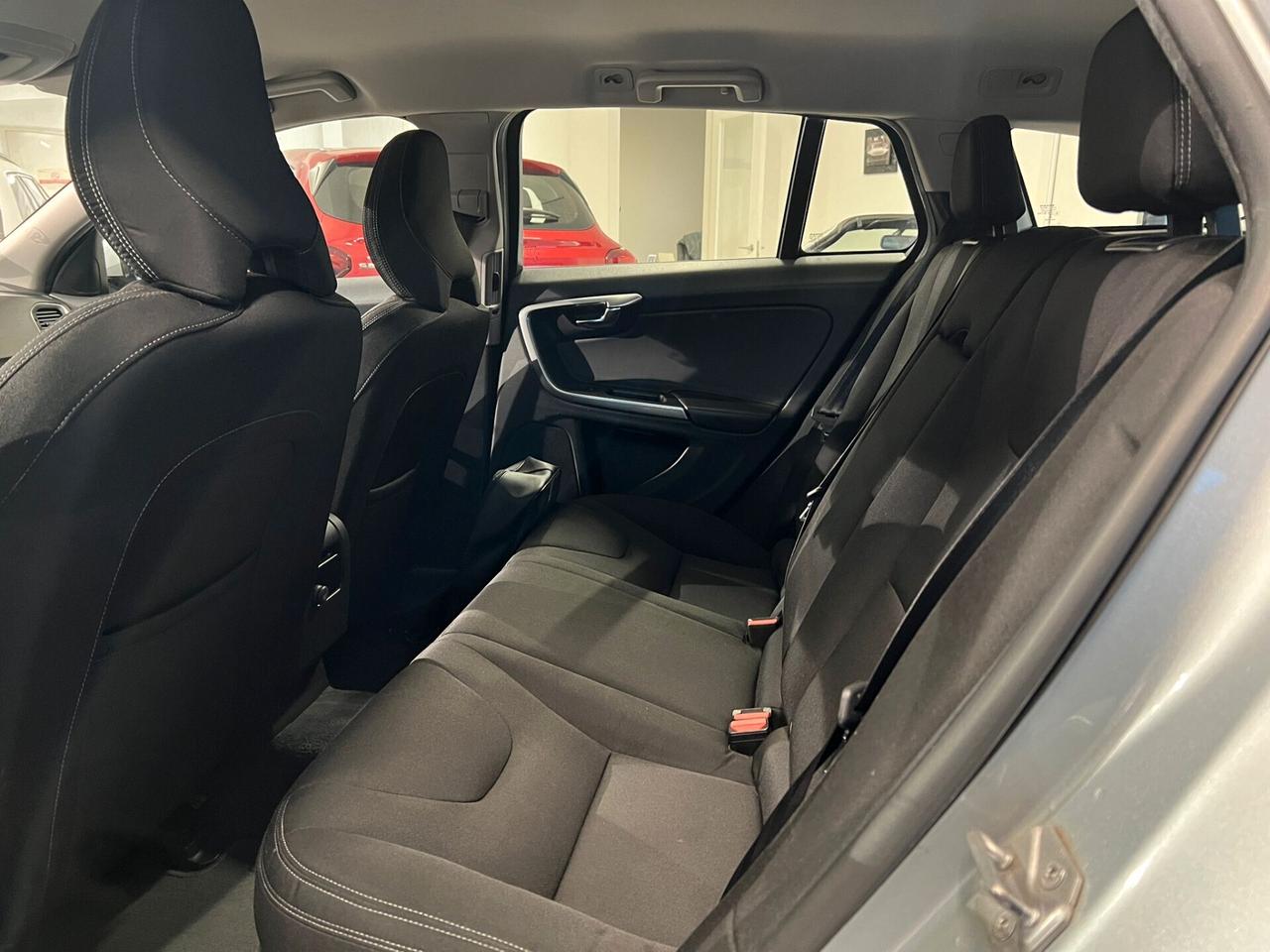 Volvo V60 D2 Momentum