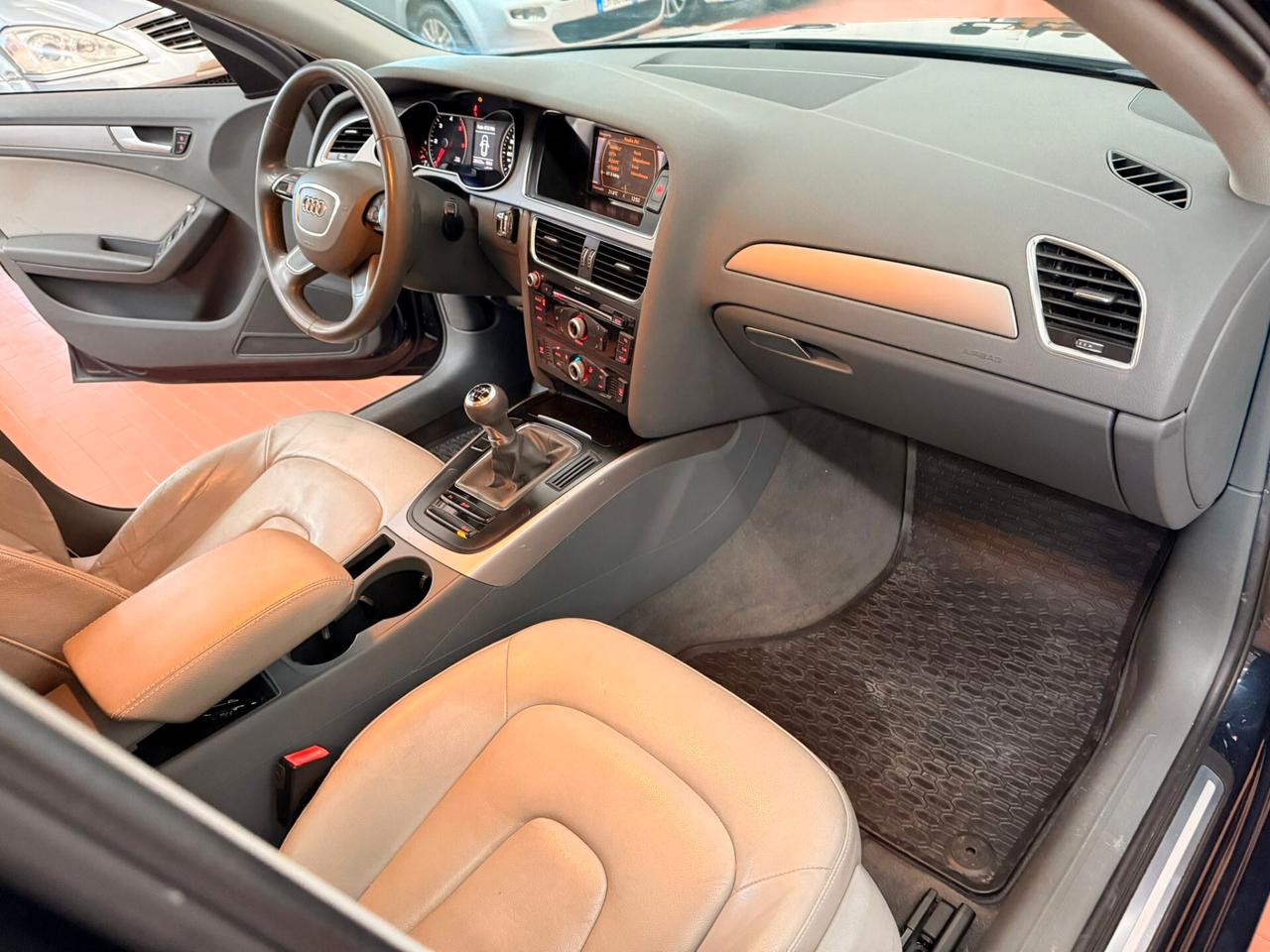 Audi A4 S-line 2.0 TDI 143CV 6 Marce ok Neopatentati