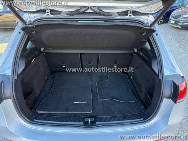 MERCEDES-BENZ B 180 d Automatic Premium