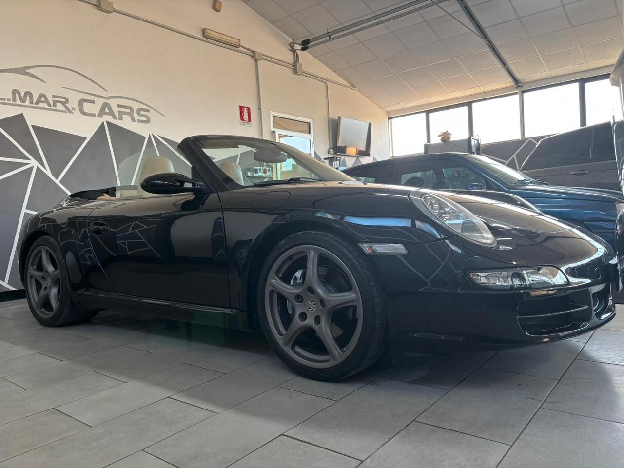 Porsche 911 Carrera Cabriolet
