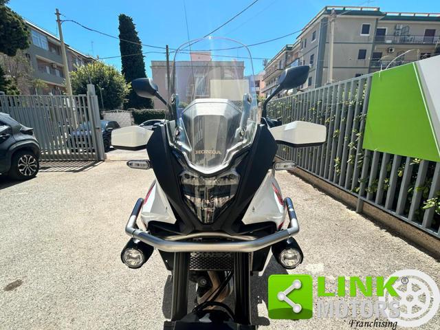HONDA Transalp XL750 .