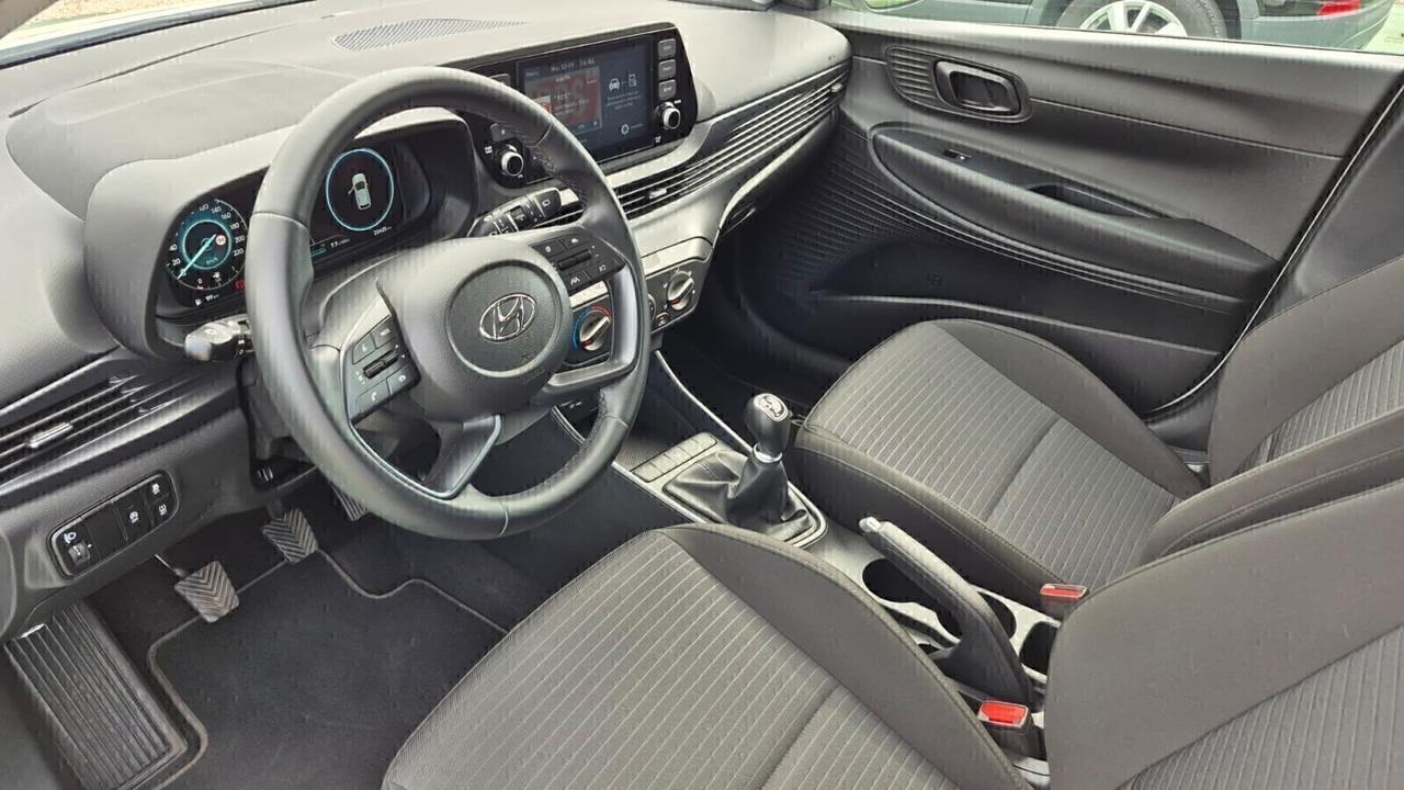 Hyundai i20 1.2 MPI MT Connectline