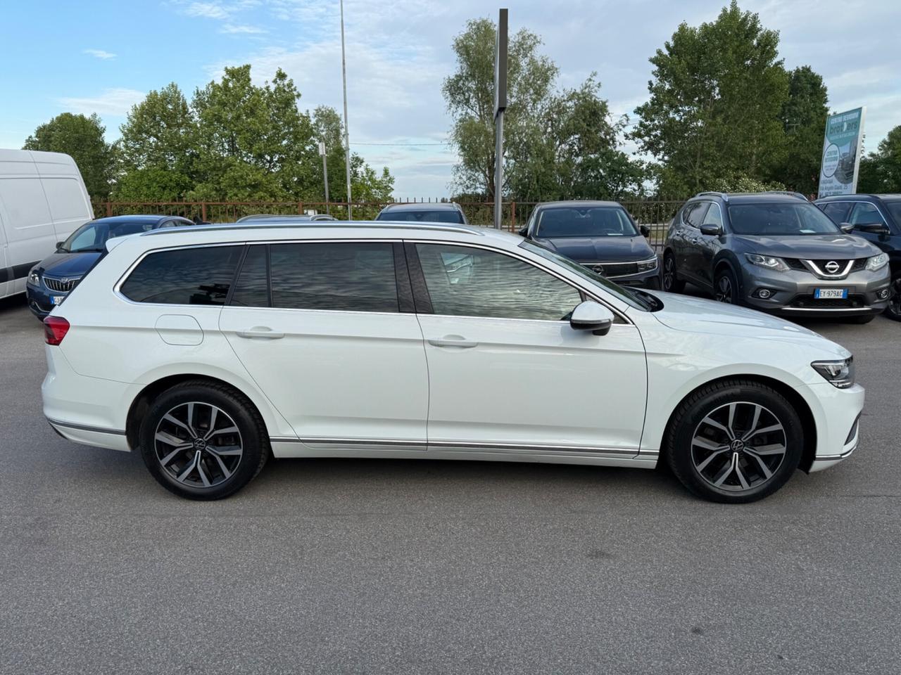 Volkswagen Passat Variant 2.0 TDI SCR 200 CV DSG Executive