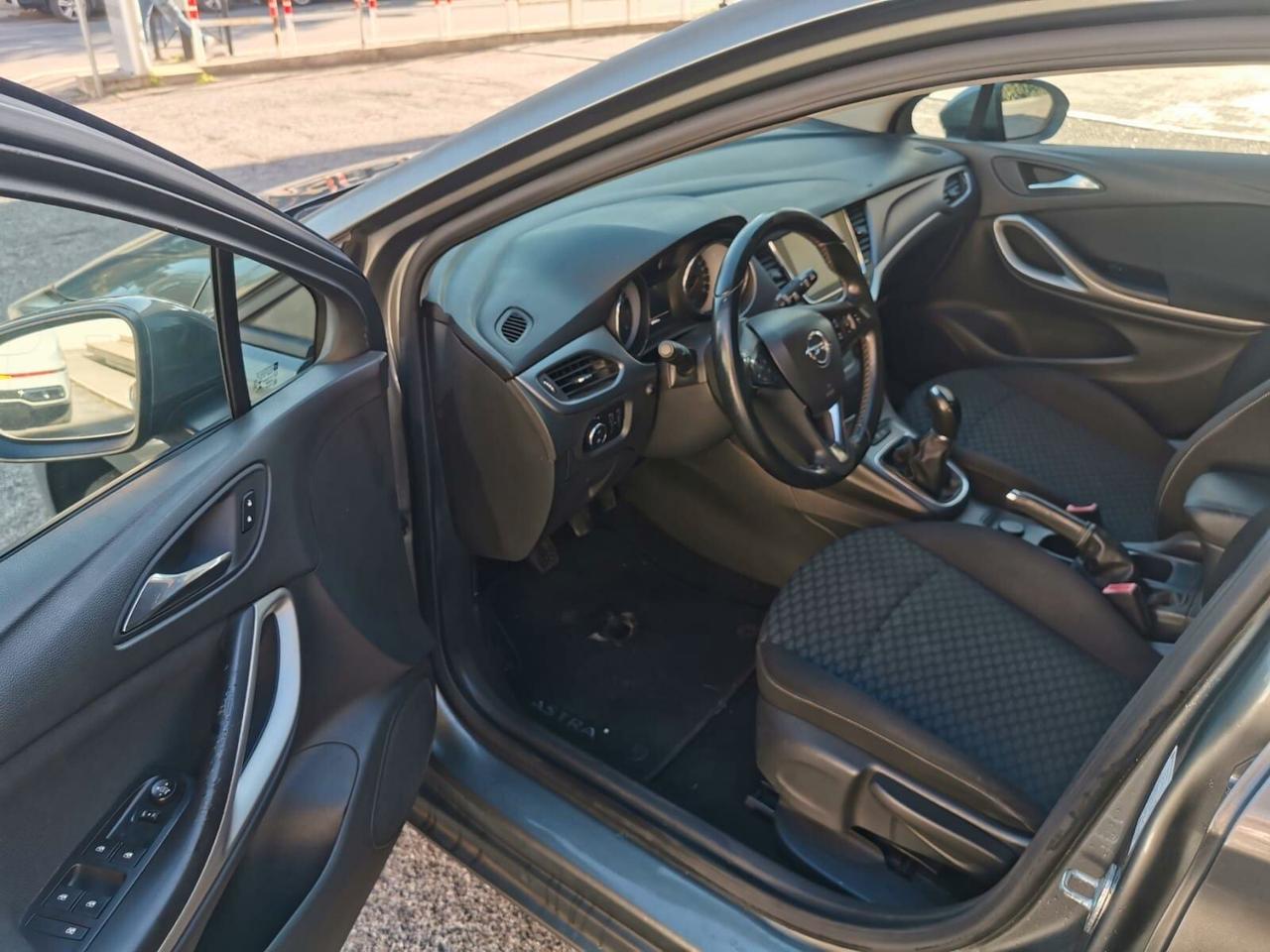 Opel Astra 1.4 Ecotec 5 porte