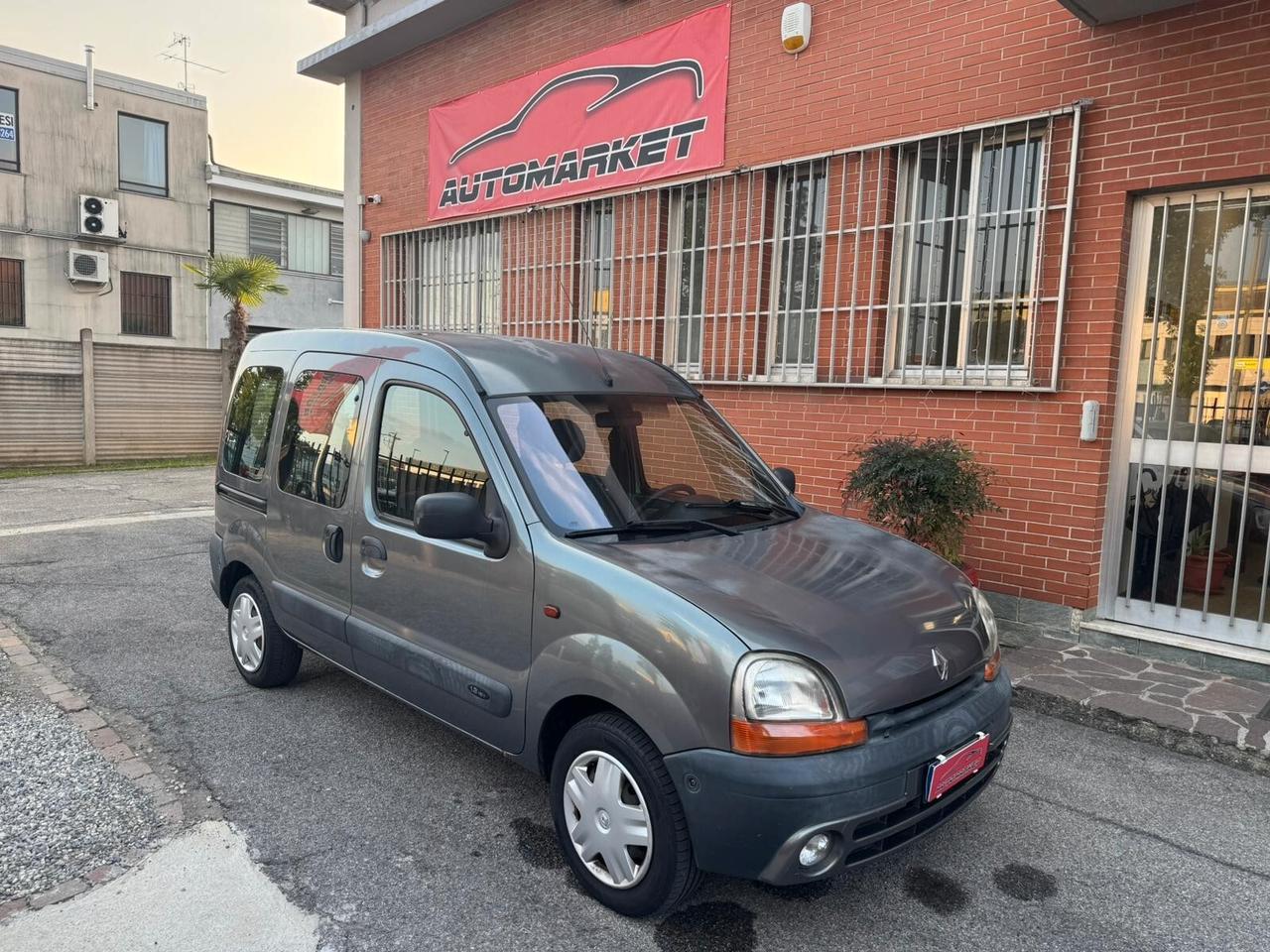 Renault Kangoo 1.2 75CV 5 porte Expression