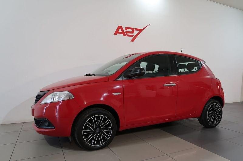 Lancia Ypsilon Ypsilon 1.0 firefly hybrid ORO s&s 70cv 5p.ti