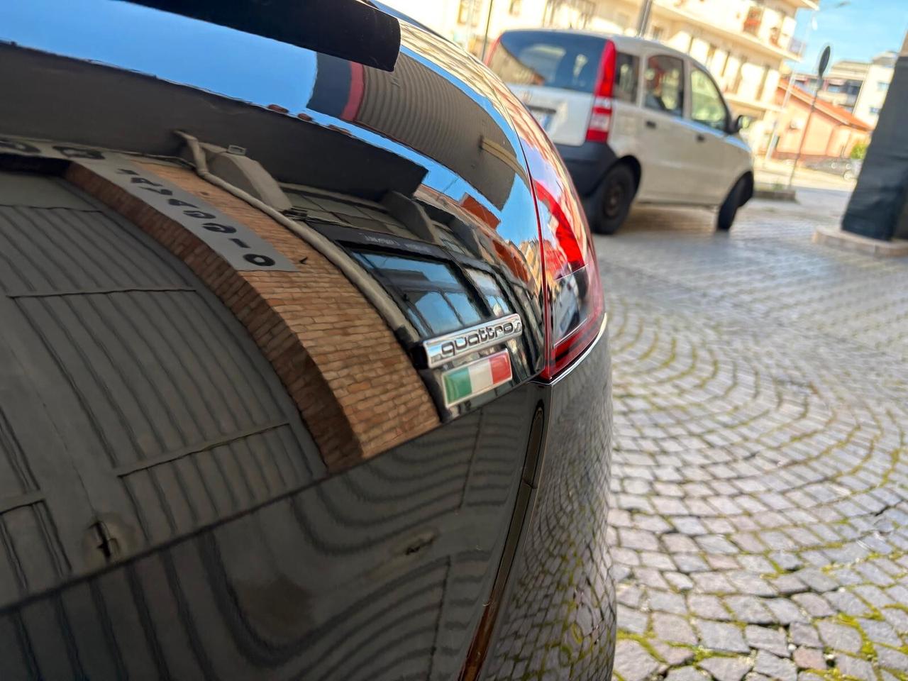 Audi TT Coupé 3.2 V6 quattro S tronic