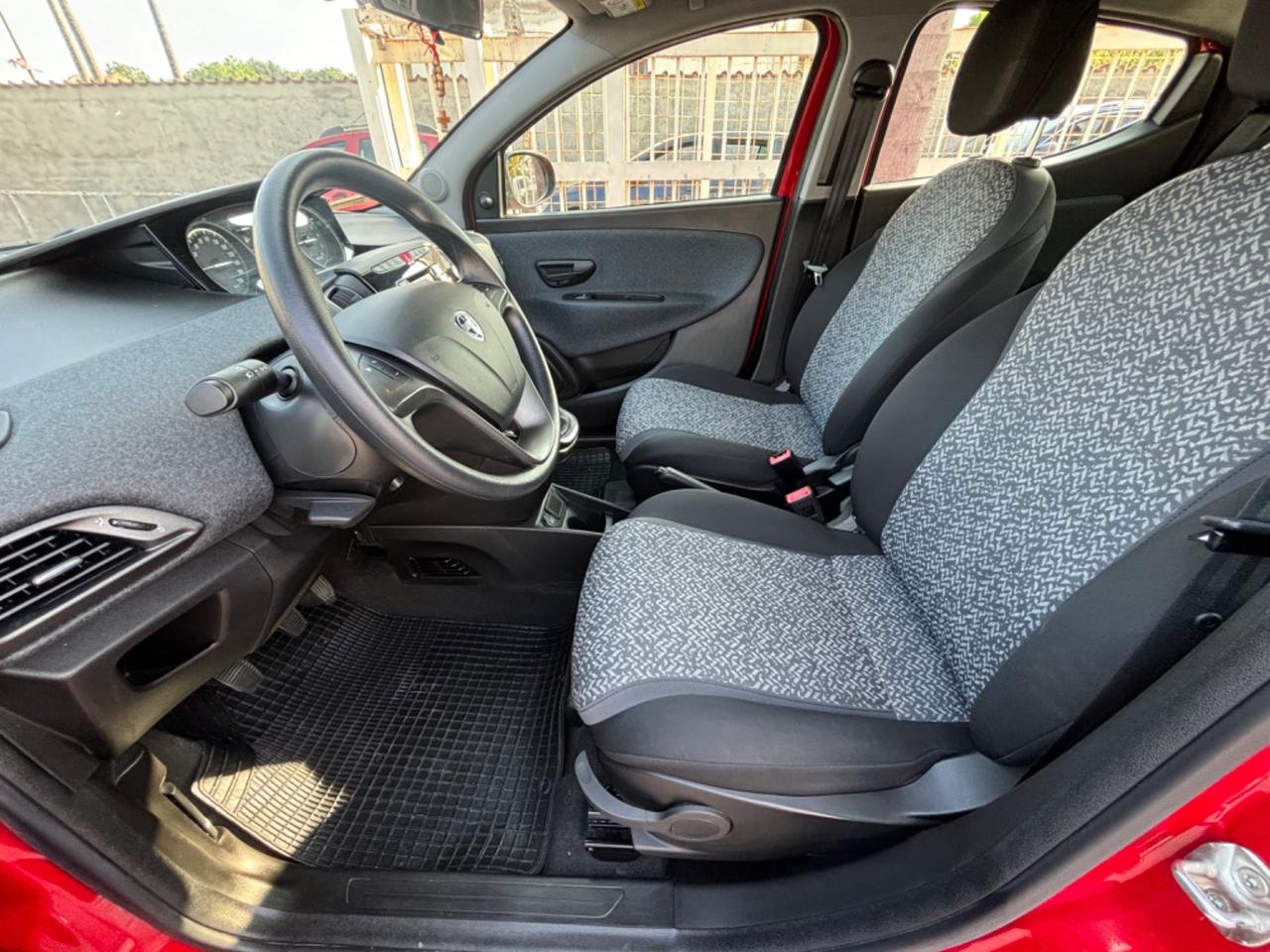 LANCIA YPSILON 1.2 BENZINA SOLI 20.000KM