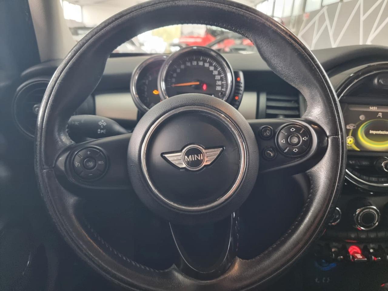 Mini 1.5 Cooper D Business XL NEOPATENTATI