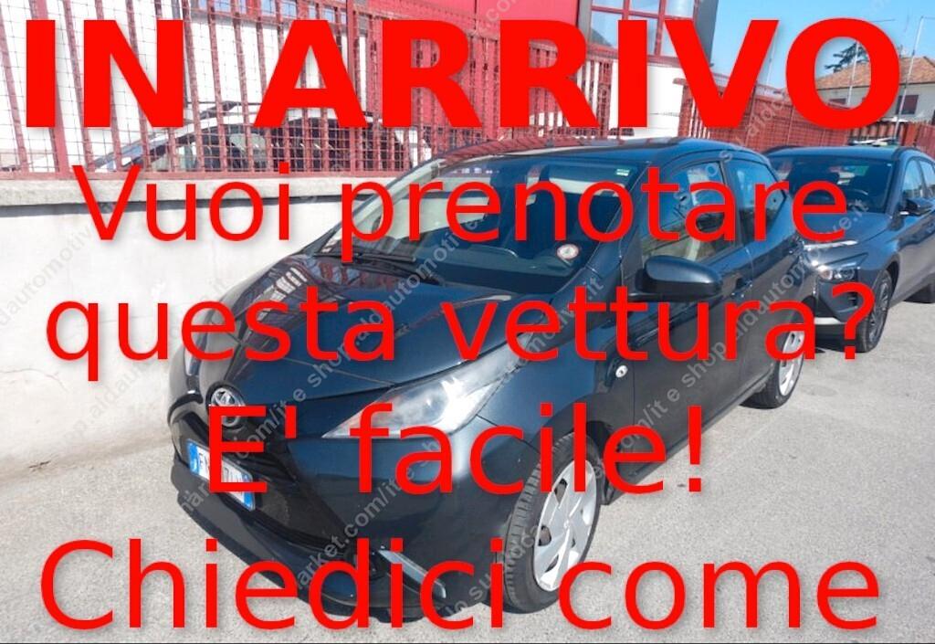 Toyota Aygo 1.0 VVT-i 69 CV 5 porte x-play TSS