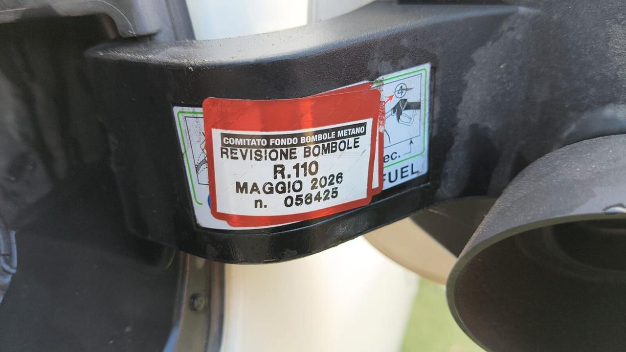 FIAT 500L FULL OPTIONAL A METANO