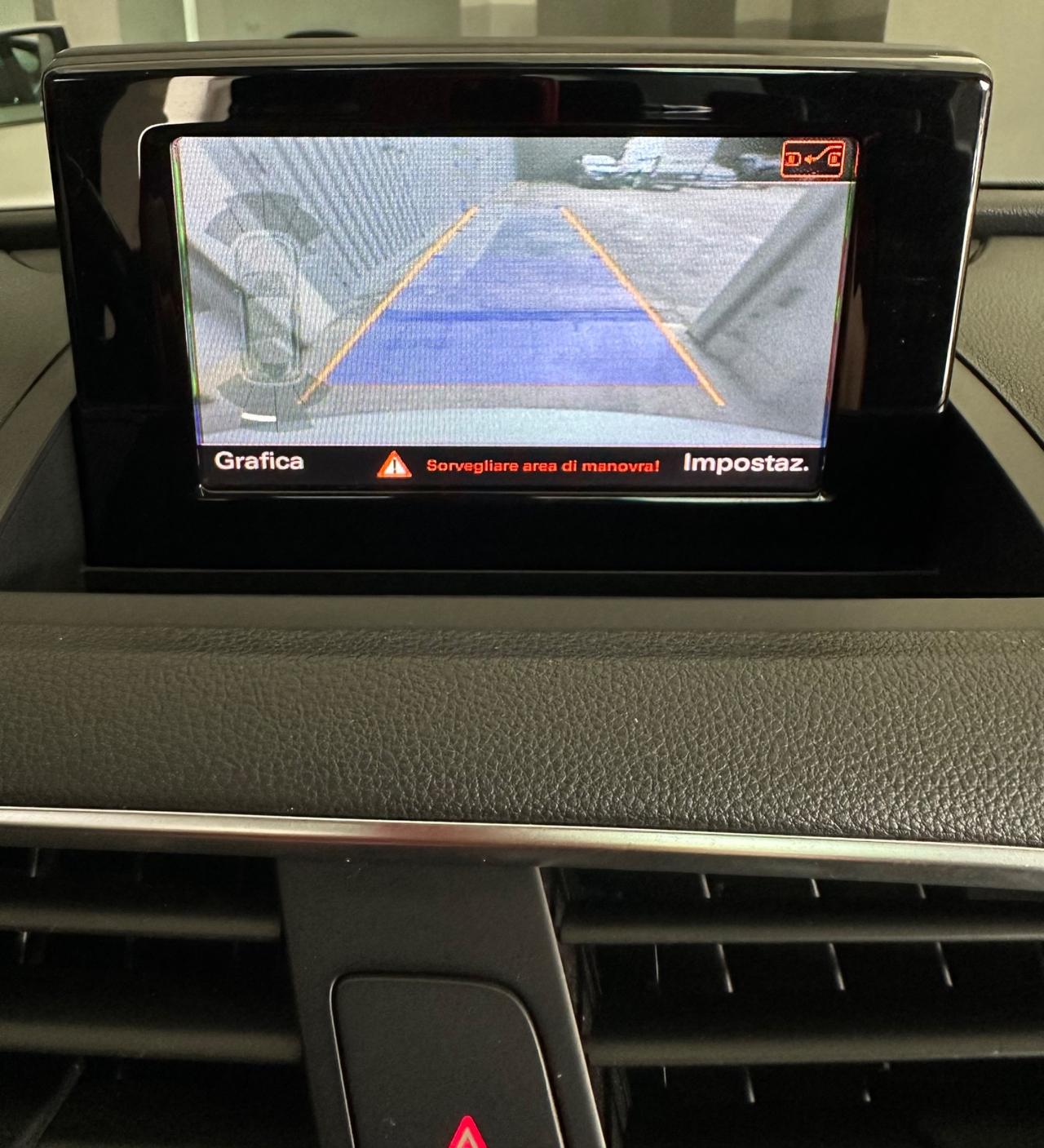 Audi Q3 2.0 TDI 140cv S Line - TETTO APRIBILE