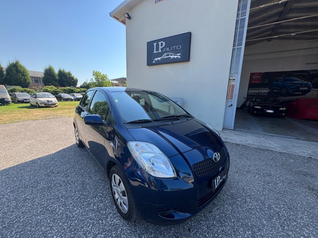 Toyota Yaris 1.0 5 porte Sol