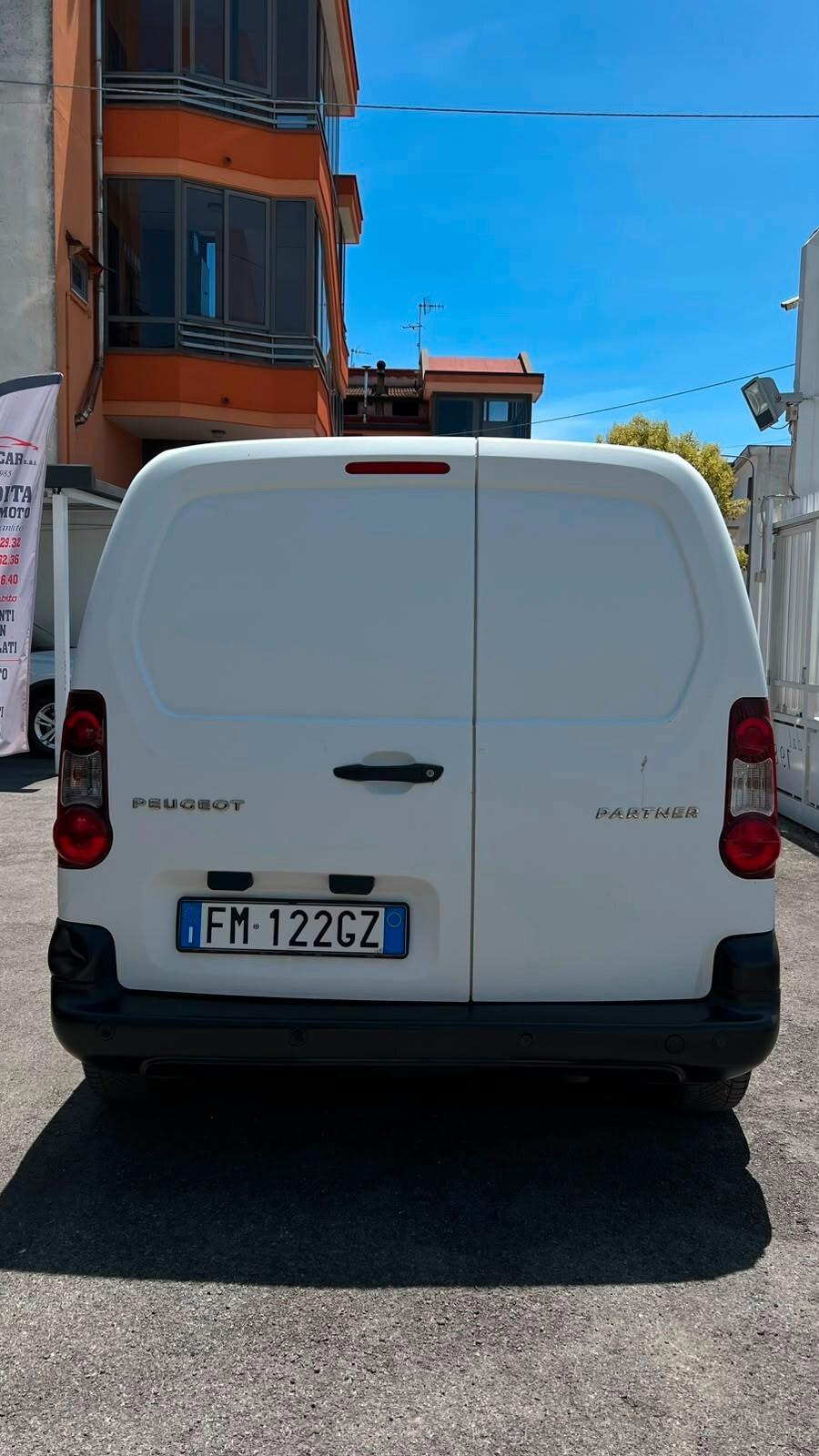 Peugeot partner