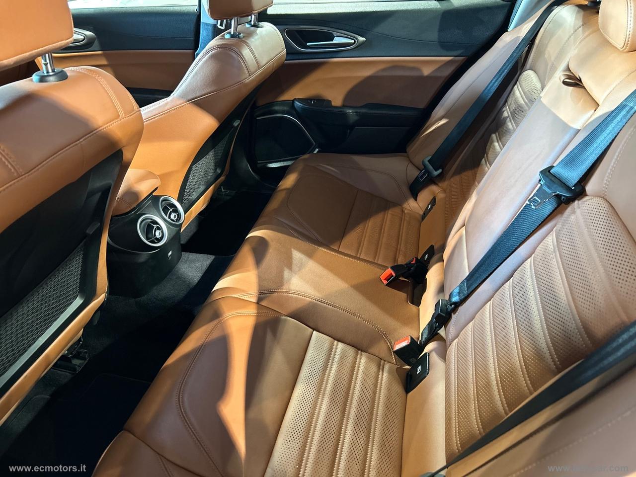 ALFA ROMEO Giulia 2.0 Turbo 280 CV AT8 Veloce