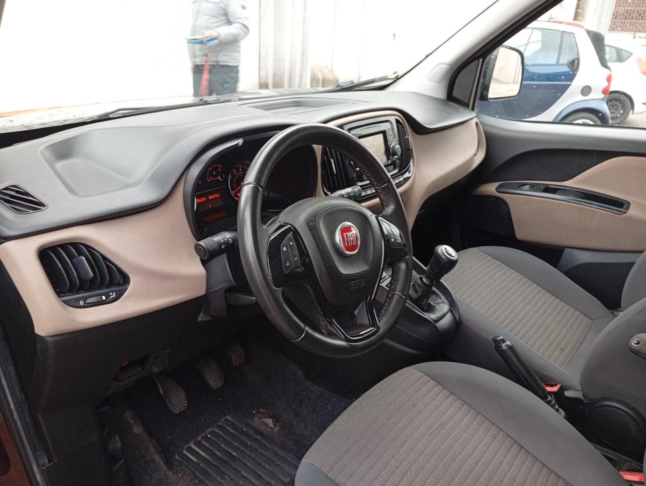 Fiat Doblo Doblò 1.4 T-Jet 16V Natural Power Lounge 7 posti