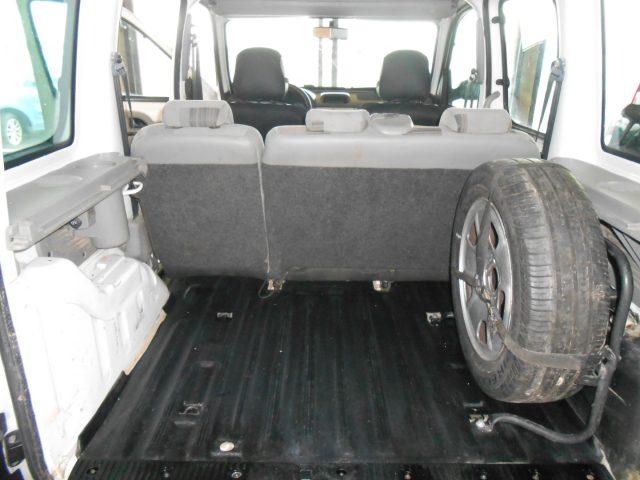 RENAULT Kangoo 1.6 16V 4x4 5P