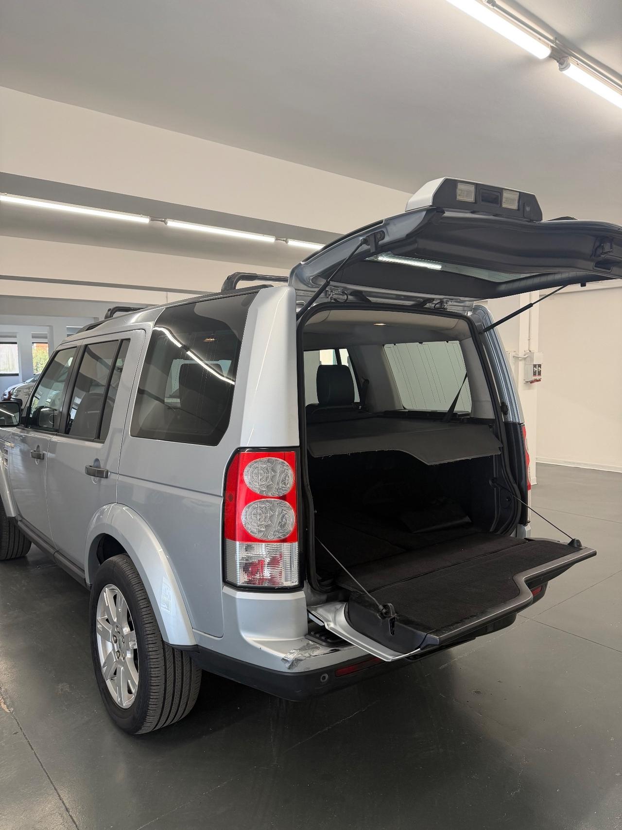 Land Rover Discovery 4 3.0 TDV6 HSE