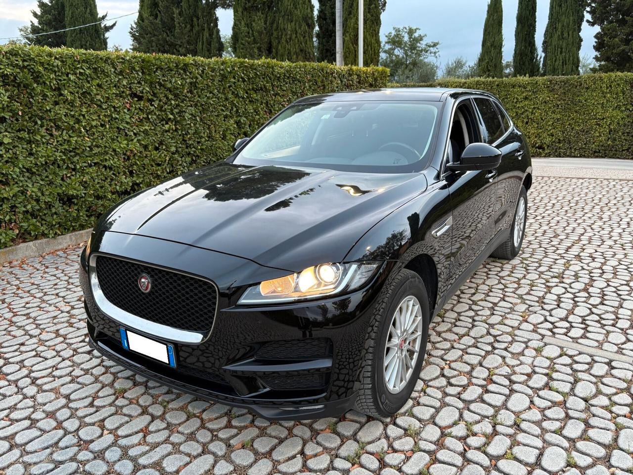 Jaguar F-Pace (X761) 2.0D S&S Pure 163 6M 10-2019
