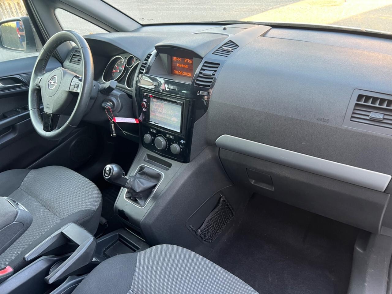Opel Zafira 1.6 TURBO METANO 2029 7 POSTI 2013