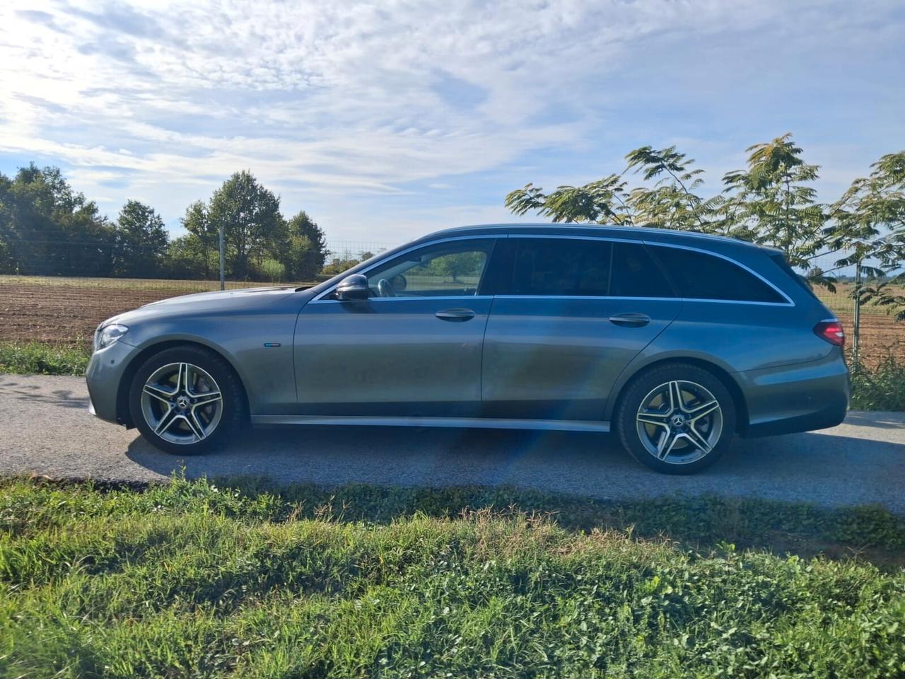 Mercedes-benz E 300 de AMG S.W. Auto EQ-Power Premium