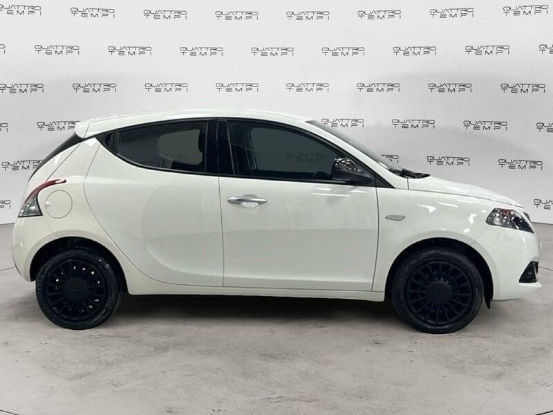 Lancia Ypsilon 1.0 FireFly 70cv S&S Hybrid SILVER PLUS
