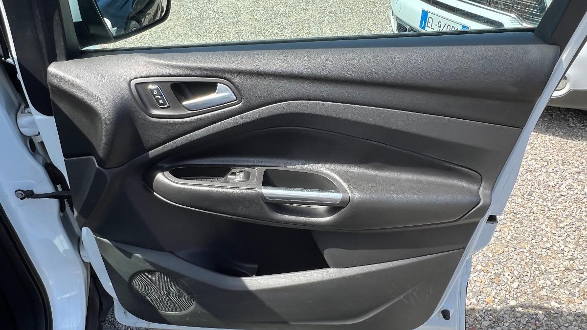 FORD - Kuga 2.0 tdci Plus 4wd 140cv powershift