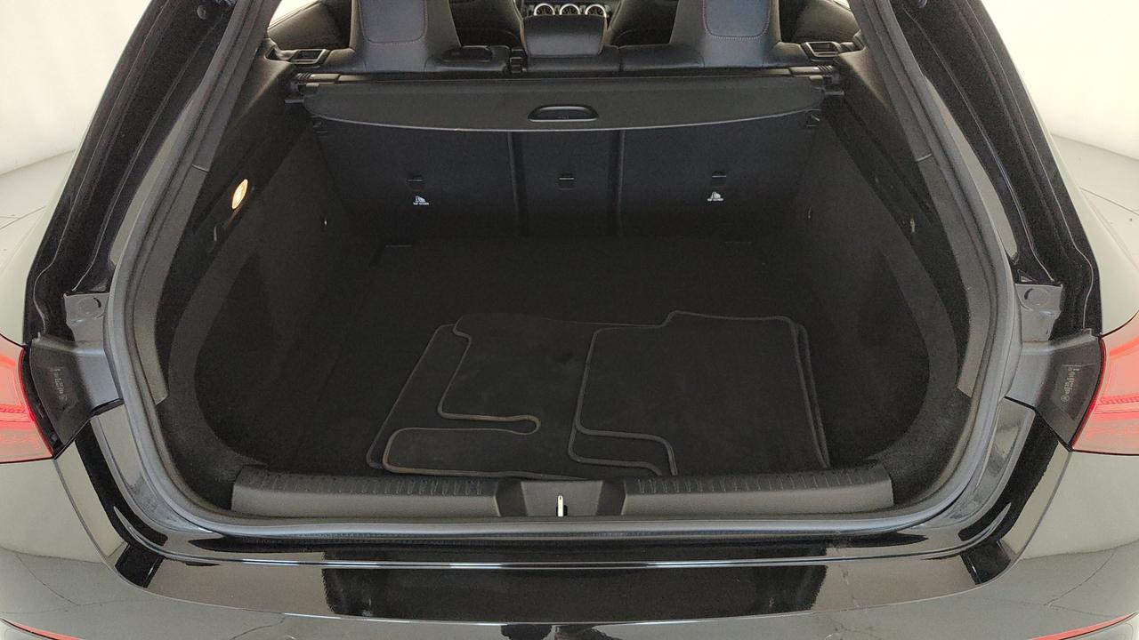 Mercedes-Benz CLA Shooting Brake 200 d AMG Line Advanced Plus auto