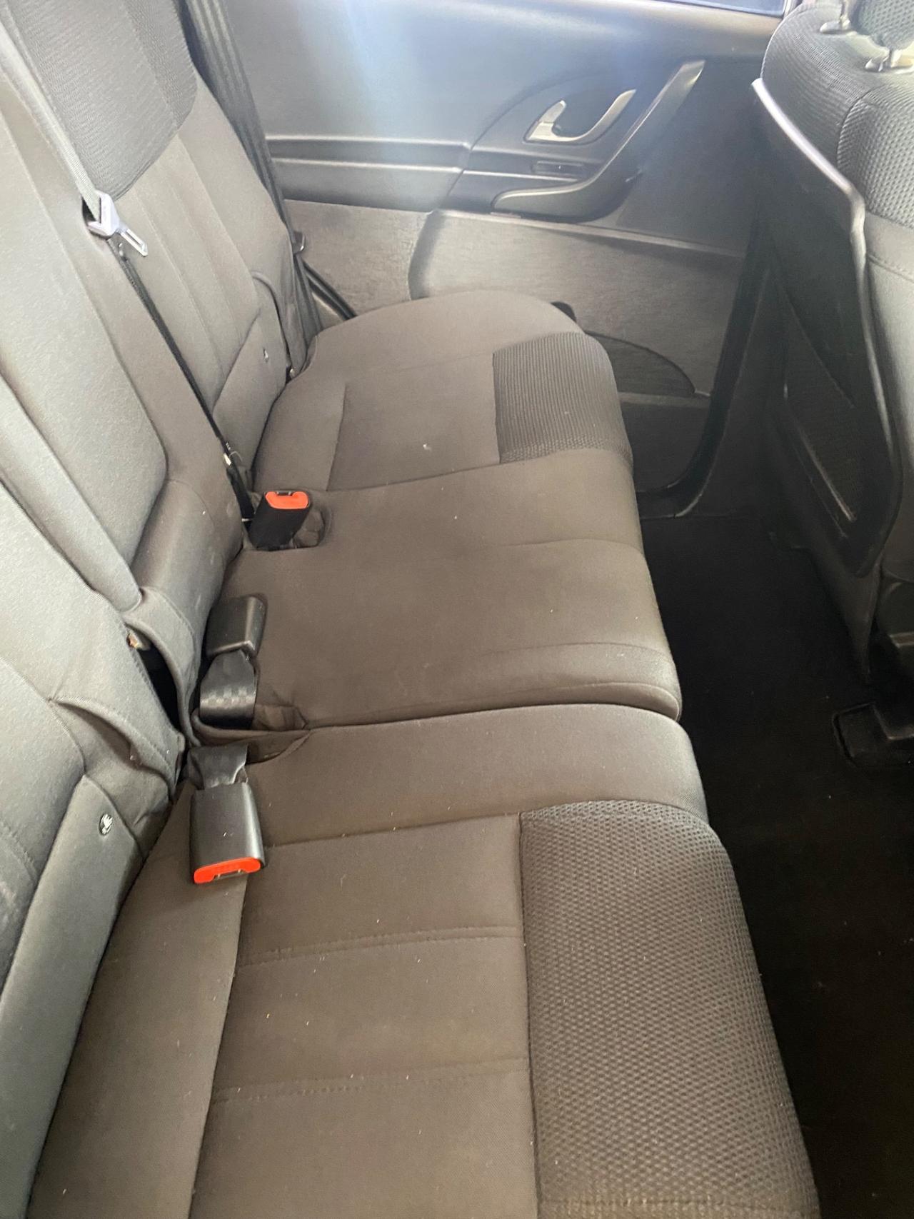 Mahindra XUV500 2.2 16V FWD W6