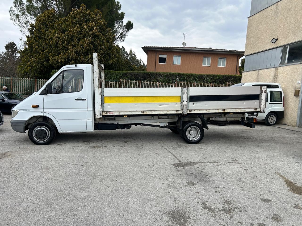 Mercedes-benz Sprinter T40/35 413 CDI cat Cassone Lungo