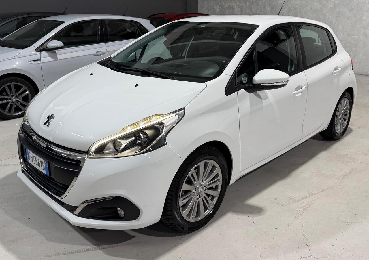 Peugeot 208 Benzina Euro 6 Neopatentati Allure