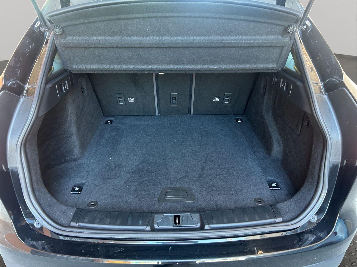 JAGUAR - F-Pace - 2.0 D 180 CV aut. R-Sport