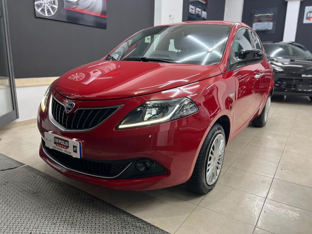 Lancia Ypsilon 1.0 Hybrid Gold KM 56.600 - 2022