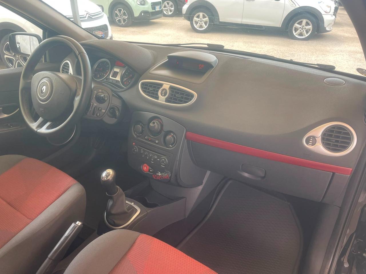Renault Clio 1.5 dCi 85CV 5 porte Rip Curl